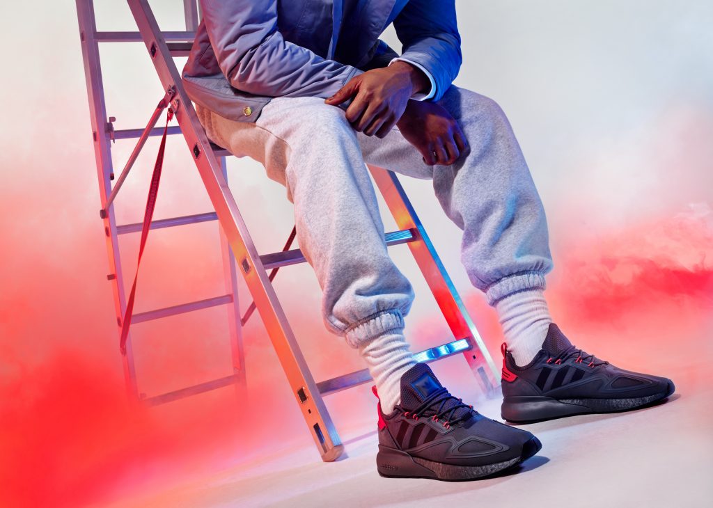 adidasOriginals_SS21_ZX 2K BOOST_H06576_MALE_ON FOOT_1
