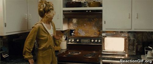 GIF-American-Hustle-cooking-fail-failure-fire-flames-Jennifer-Lawrence-microwave-GIF